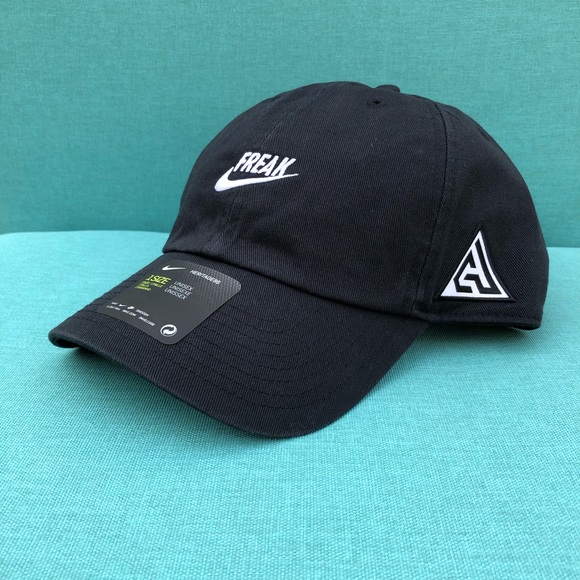 nike freak cap